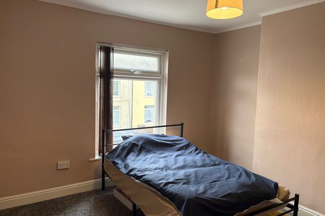 37, Sutton-in-Ashfield photo 4