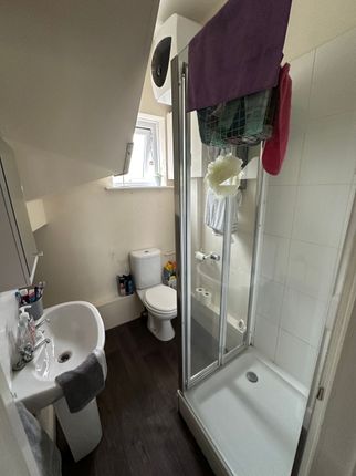 Flat to rent in William Street, Herne Bay