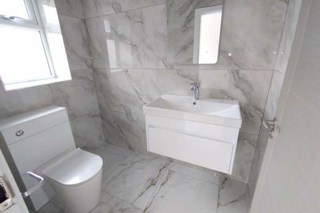 Plot  4, Silverstone Crescent, Stoke-on-Trent photo 5