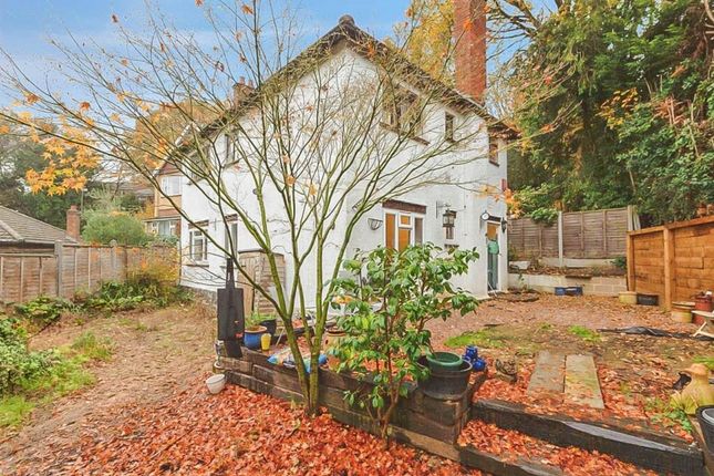 2-bed flat on 11, St. Charles Road, Brentwood, £325,000