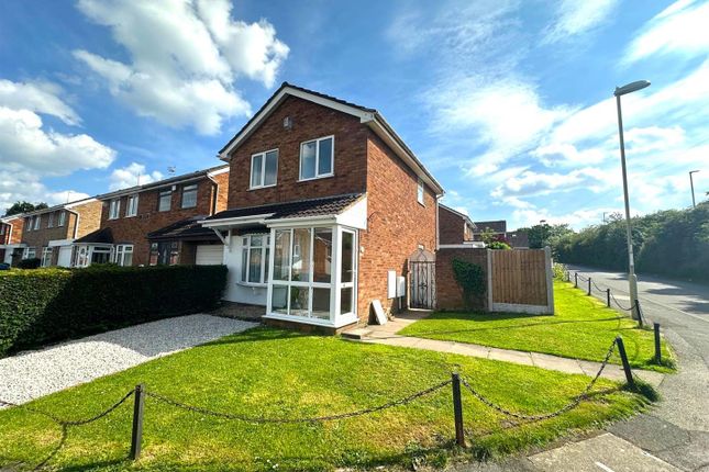 Detached house to rent in Sheriff Drive, Brierley Hill