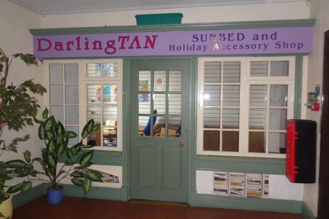 Retail premises to let in Houndgate, Darlington