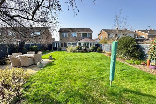 92, Kenmore Crescent, Coalville photo 4