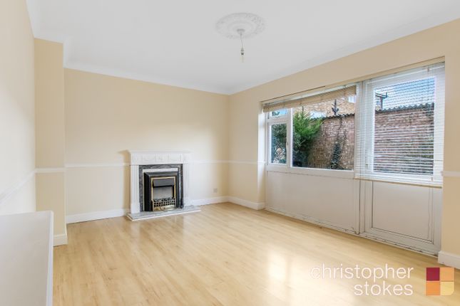 2 Manor Court, Crossbrook Street, Hertfordshire photo 4