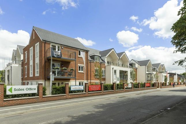 Thumbnail Property for sale in Reading Road, Henley-On-Thames