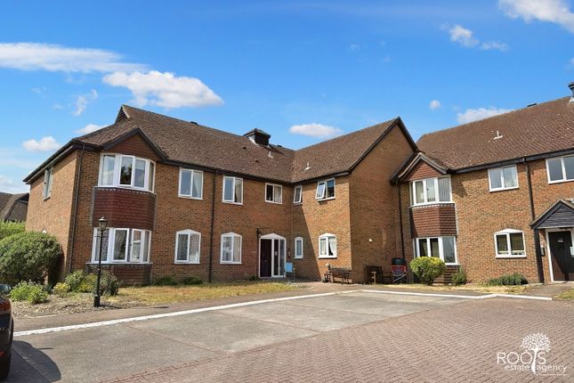 Property for sale in Ferndale Court, Thatcham, Berkshire