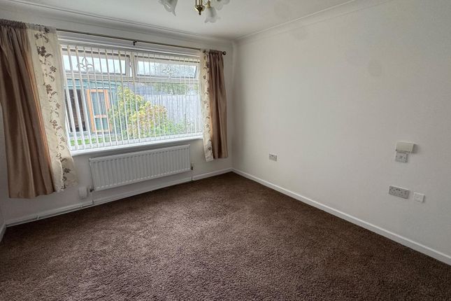 12, Laburnam Crescent, Kirkby photo 5