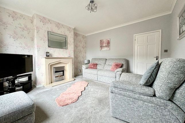 7 Severn Way, Bolton photo 2