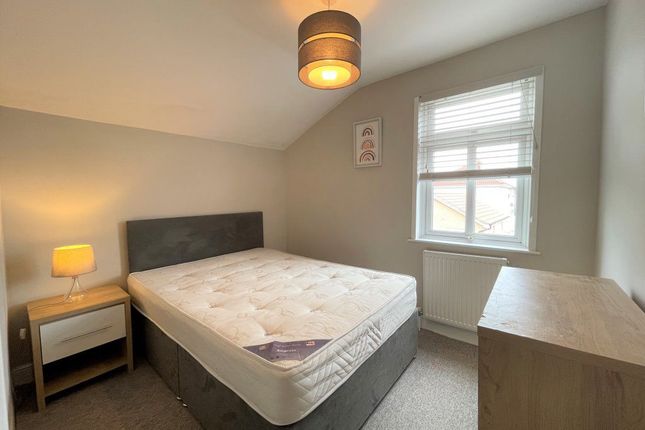 Thumbnail Room to rent in Rm 1, Lincoln Road, Walton, Peterborough