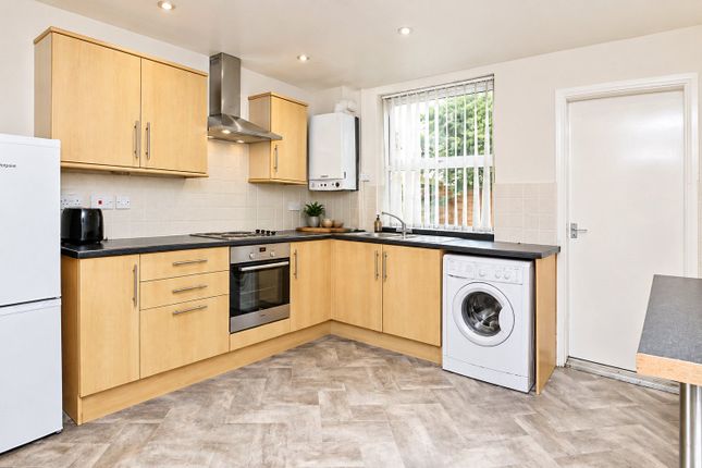 Flat 2, 5, Molineux Avenue, Liverpool photo 3