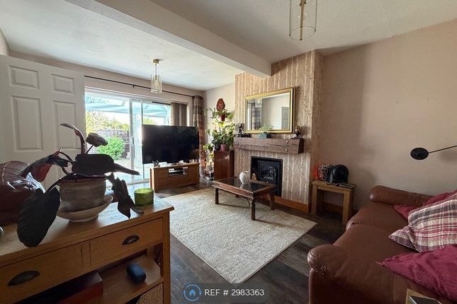 Kingscote Road, Cowplain, Waterlooville photo 3