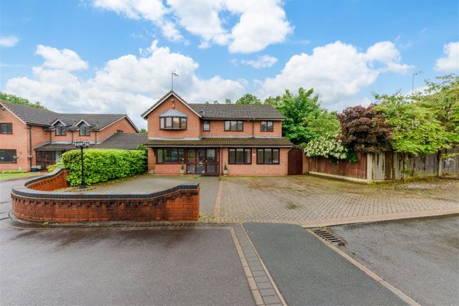 Detached house for sale in Fenwick Close, Redditch