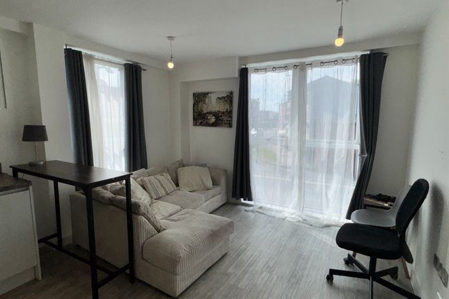 Apartment 002 Middlewood Plaza, 22, Liverpool Street, Salford photo 3