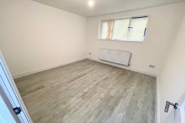 Flat to rent in Brantingham Road, Manchester