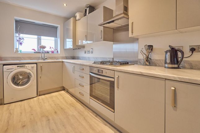 4, Garden Crescent, Barlestone photo 2