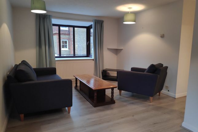 11 The Mews, Croydon Road, Reigate photo 4