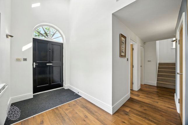 29 Twiss Green Lane, Warrington photo 3