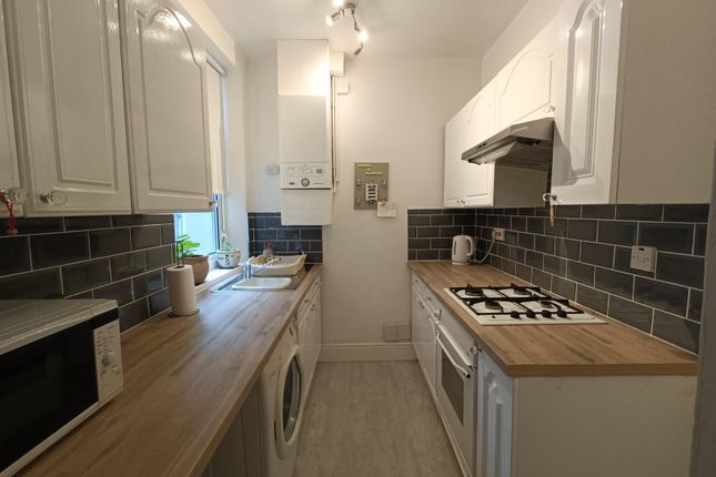 51, Chesterfield photo 5
