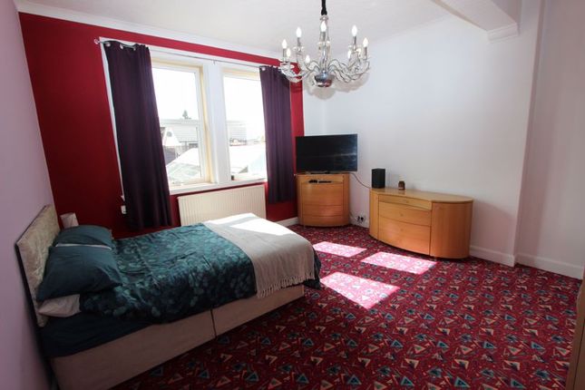 Flat for sale in Dormitory Flat, Low Road, Thornton, Kirkclady
