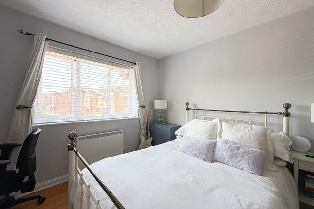 30, Vallance Close, Burgess Hill photo 4