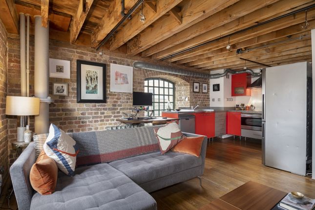Thumbnail Flat to rent in Butlers And Colonial Wharf, London