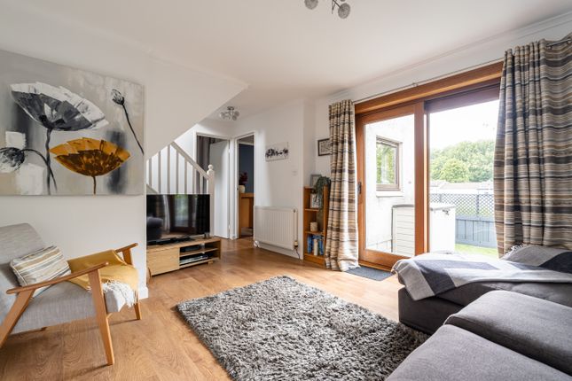 22, Bughtlin Gardens, Edinburgh photo 2