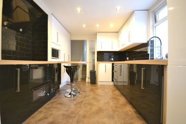 Thumbnail Duplex to rent in Smallwood Road, Tooting, London