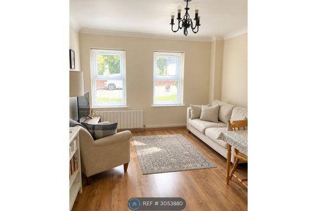 Flat  Beaufort Court, The Park, Cheltenham photo 3