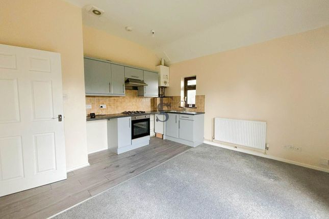 Thumbnail Flat to rent in Arden Lodge, Mill Lane, Bulkington, Bedworth