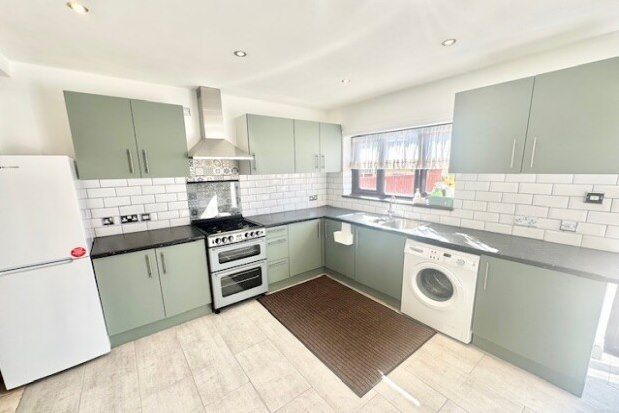 Thumbnail Property to rent in Torrington Road, Dagenham