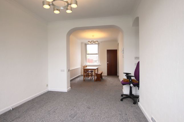 14, Pontyclun photo 3