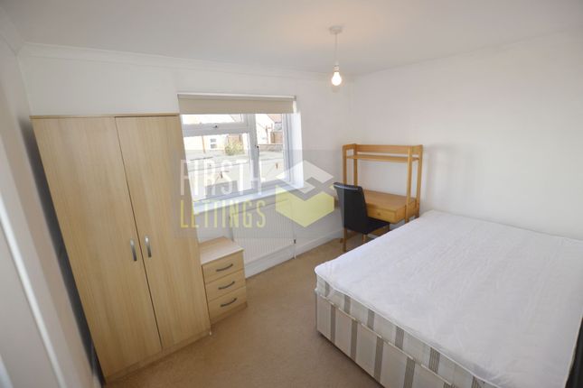 Clifton Road, Leicester photo 4
