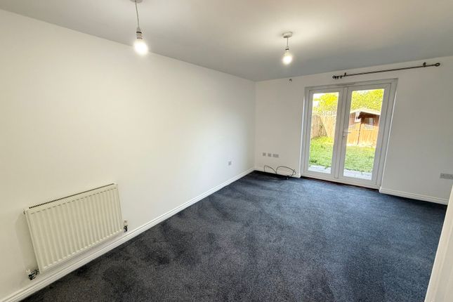 106 Charlotte Court, Swansea photo 5