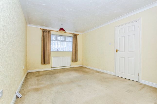 11, Mount Tumbledown Close, SPALDING photo 5