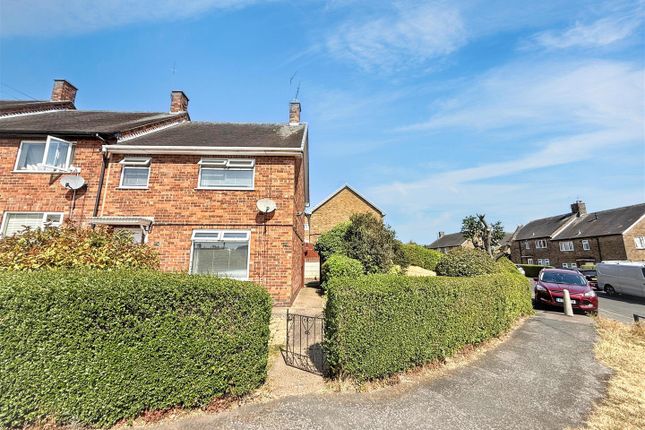 33, Hazel Hill Crescent, Nottingham photo 2