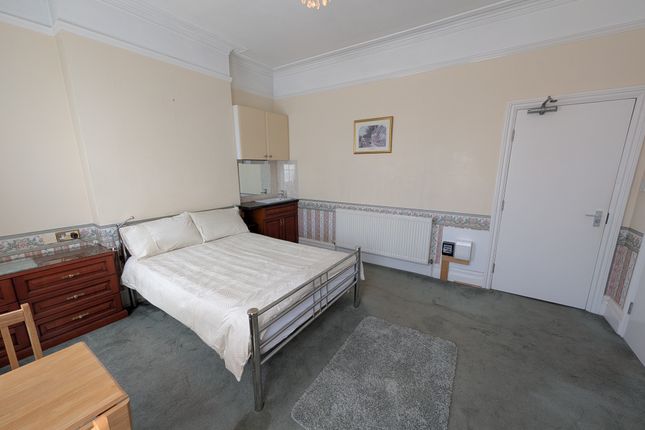 30, St Gabriels Road, London photo 2