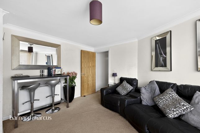 Flat 1, Buddleia House, Tilley Road, Feltham photo 2
