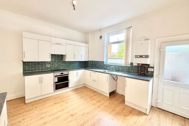 7, Gorseyfields, Tameside photo 5