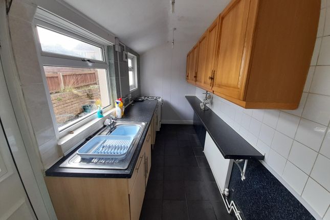 43, Sutton-in-Ashfield photo 4