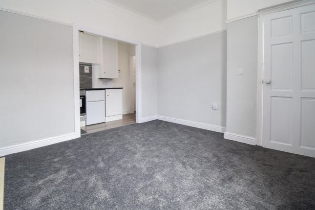 10, Woodbine Street, Ossett photo 4