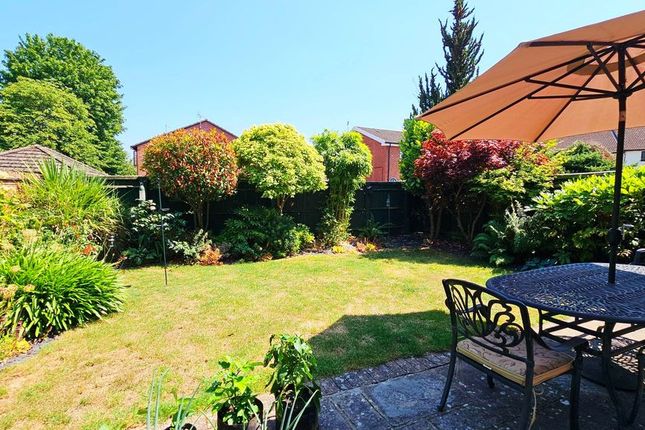 17, Grantham Close, Hereford photo 2