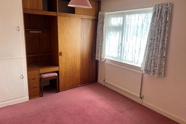 6, Brampton Way, Leicester photo 4