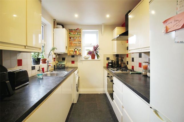 4, Belle Vue Road, Reading photo 4