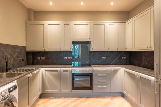 Flat 3, 2 Cambridge Park, Bristol photo 5