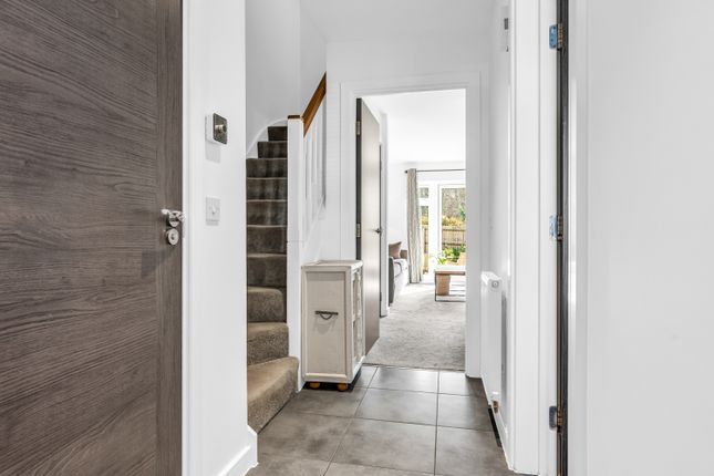 17, Queens Avenue, Welwyn Garden City photo 3