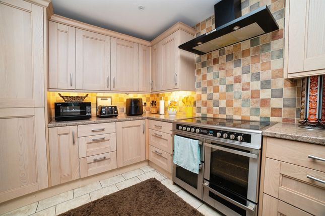 2, Furnace Lane, Heanor photo 4