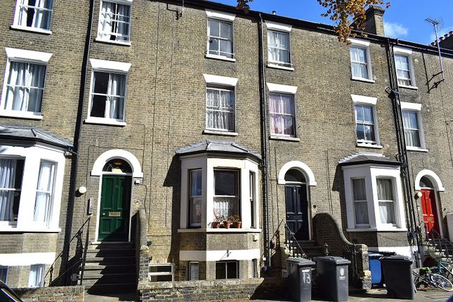 Thumbnail Flat to rent in Bateman Street, Cambridge