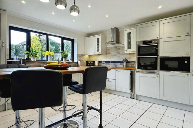 16, Tudor Way, Congleton photo 2