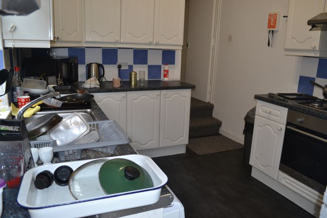 Terraced house to rent in Victoria Park, Fishponds, Bristol