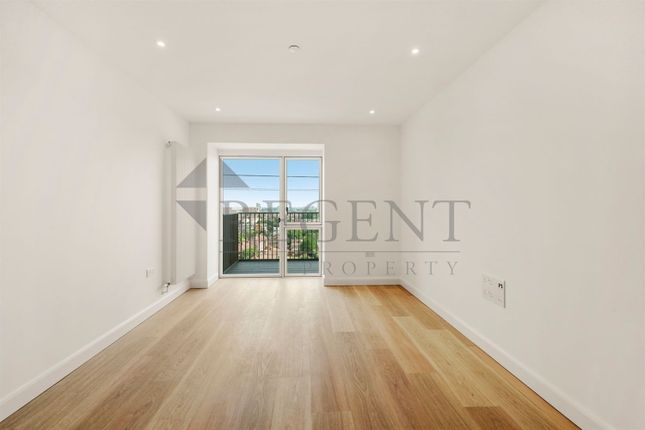 Apartment 903, Botanist House, London photo 2